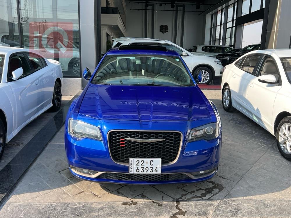 کرایسلەر 300